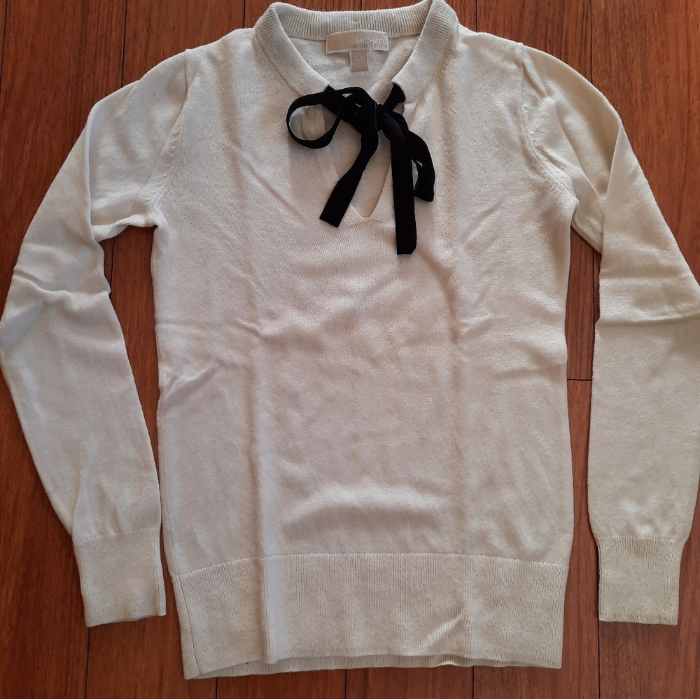 🔥🔥🔥SALE🔥🔥🔥Michael Kors Black Velvet Bow Ivory Sweater